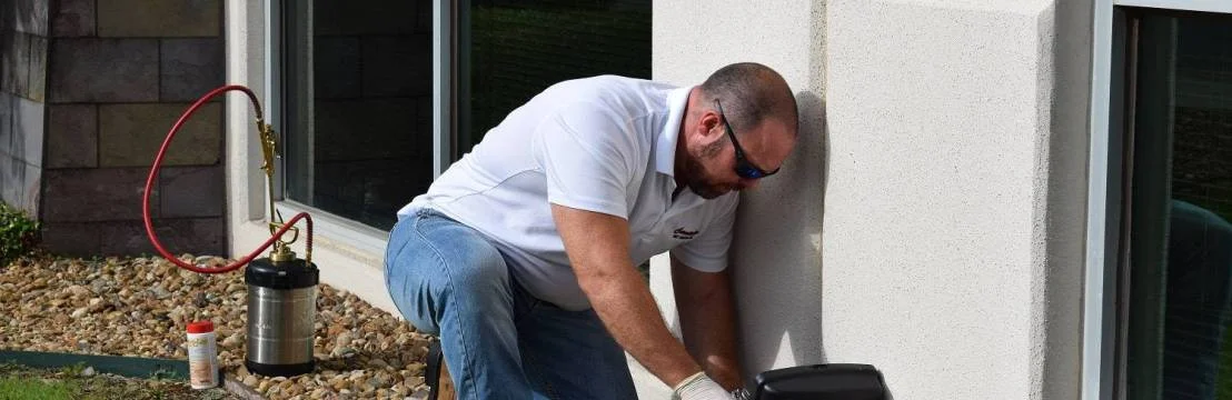 Century Pest Lockhart