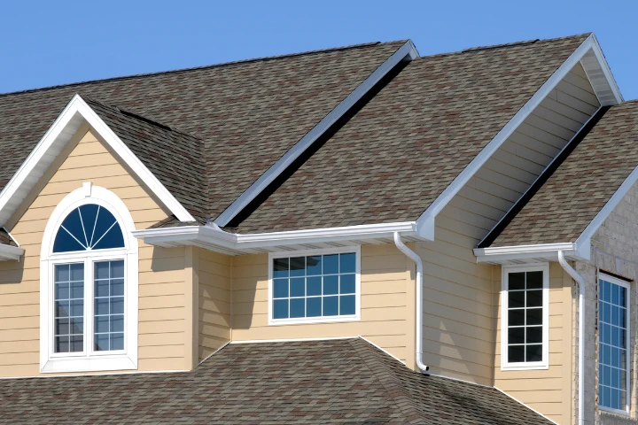 Shingle Roof Installation & Asphalt Shingle Repair Services Guide